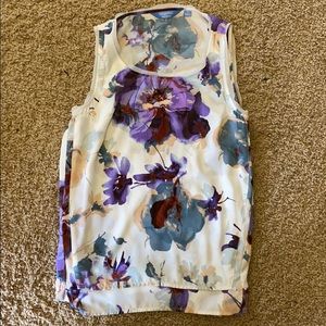 Simply Vera floral blouse size medium